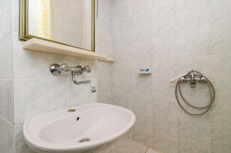 Bathroom 3, Apartments Sutvid, Janjina