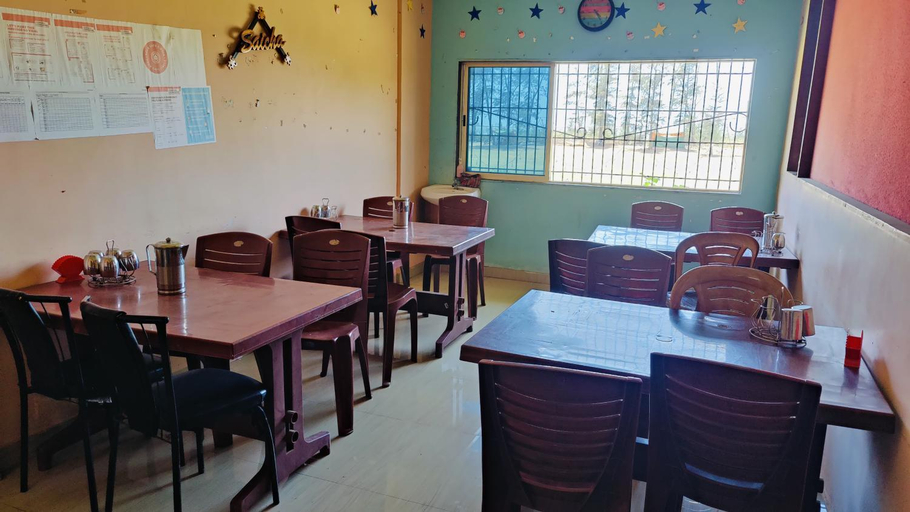 Food & Drinks, BEACH STAYs, Raigarh