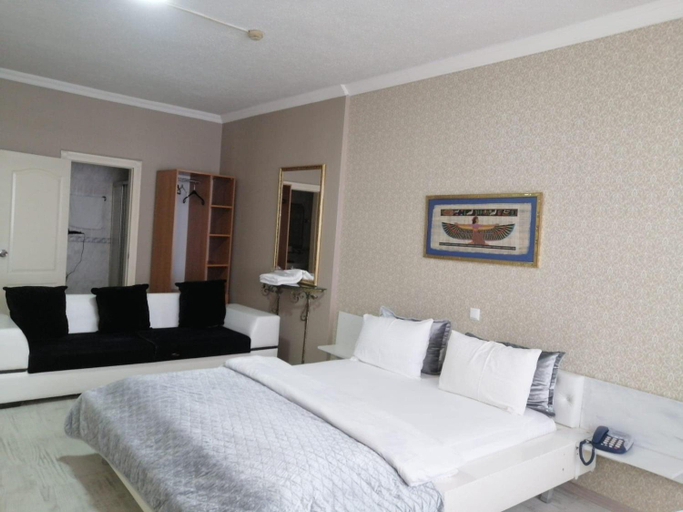 Others 4, Masal Otel, Izmit