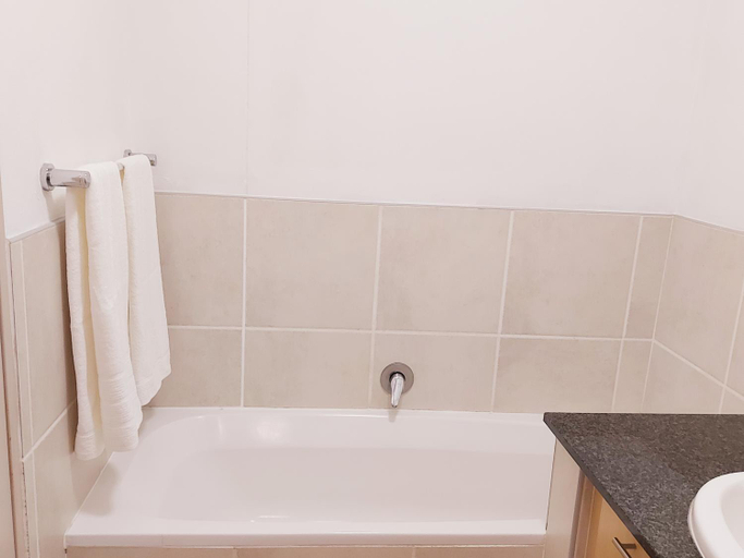 Bathroom 3, Westpoint Exclusive Apartments with Power Back Up, City of Johannesburg