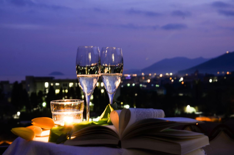 Food & Drinks 4, Dei Fiori Residence, Savona