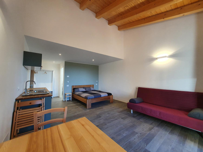 Others 4, Agriturismo Budin, Trieste