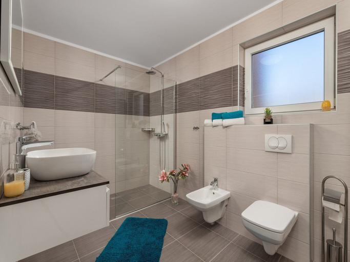 Bathroom 4, Villa Lemily, Matulji