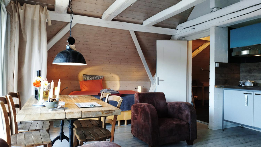 Dining Room 4