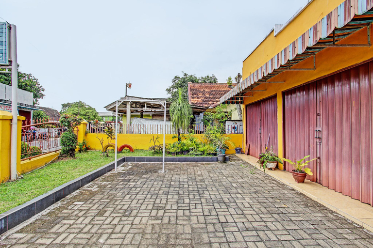 Others 3, SPOT ON 92018 Homestay Akbar Aufa Syariah, Cilacap