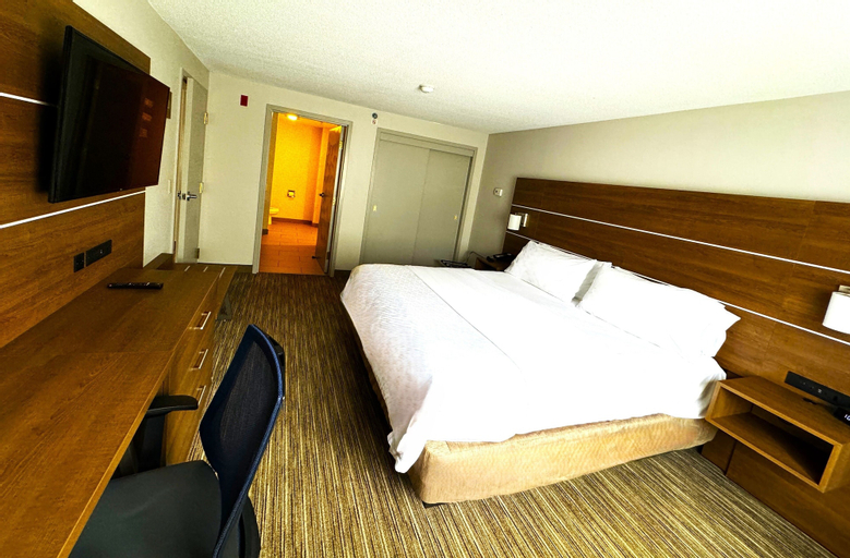 Bedroom 17