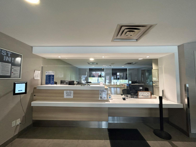 Public Area 2, Residence & Conference Centre - Brampton, Peel