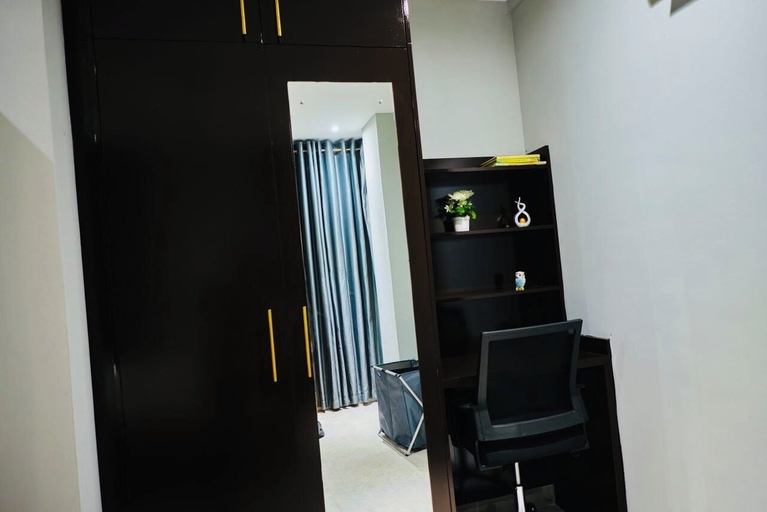 Others 4, The Pearls East Legon, Tema