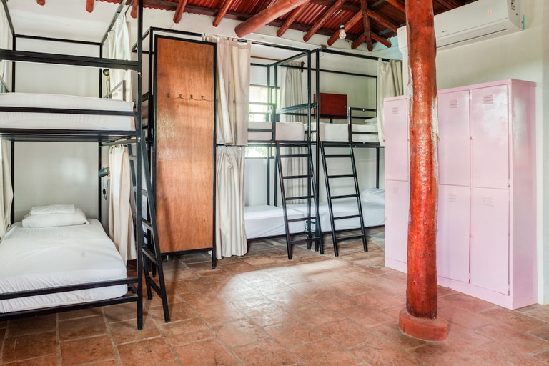 Bedroom 2, Socialtel Maderas, Tola