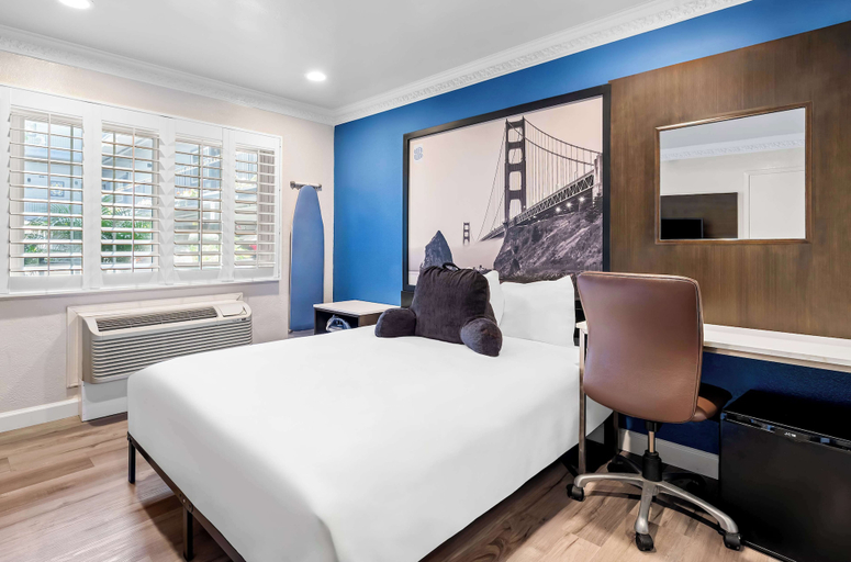 Bedroom 4, Signature Inn San Francisco Marina District, San Francisco