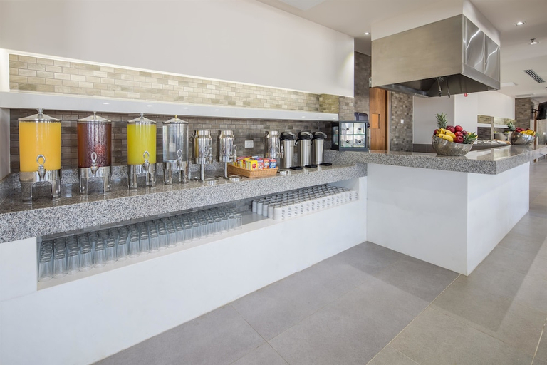 Food & Drinks 5, Wyndham Garden Playa Del Carmen, Cozumel