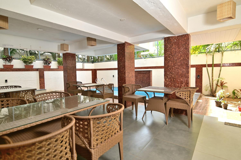 Food & Drinks 2, Q lite Calangute, North Goa