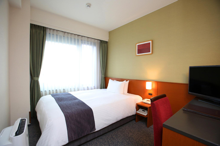 Bedroom 12