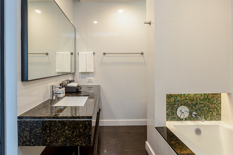 Bathroom 27