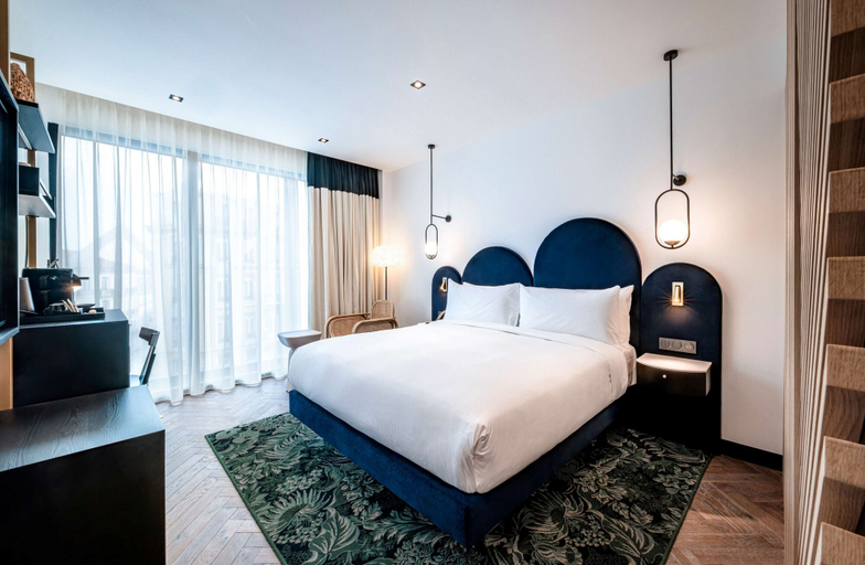 Bedroom 3, DoubleTree by Hilton Nice Centre Iconic, Alpes-Maritimes