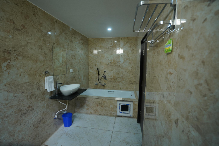 Bathroom 4, RADHA RANI RESIDENCY, Khammam