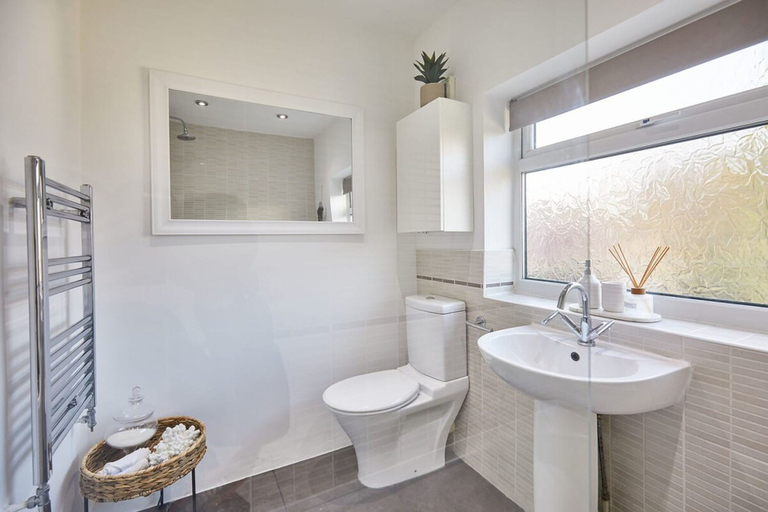Bathroom 4, Host Stay Newsam Crescent, Stockton-on-Tees