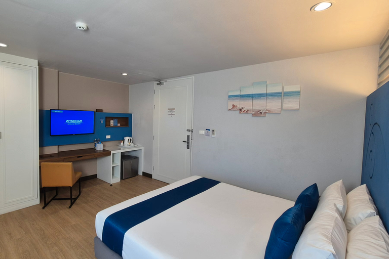 Bedroom 25