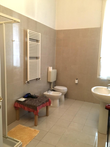 Bathroom 5, Alle Torri, Bologna