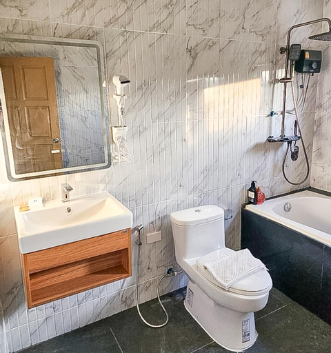 Bathroom 8