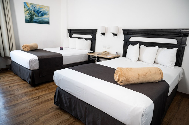 Bedroom 3, Victoria Express, Durango
