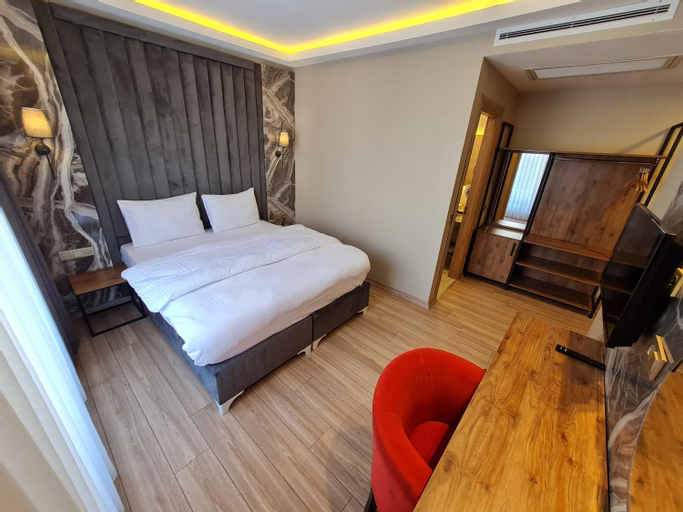 Bedroom 16