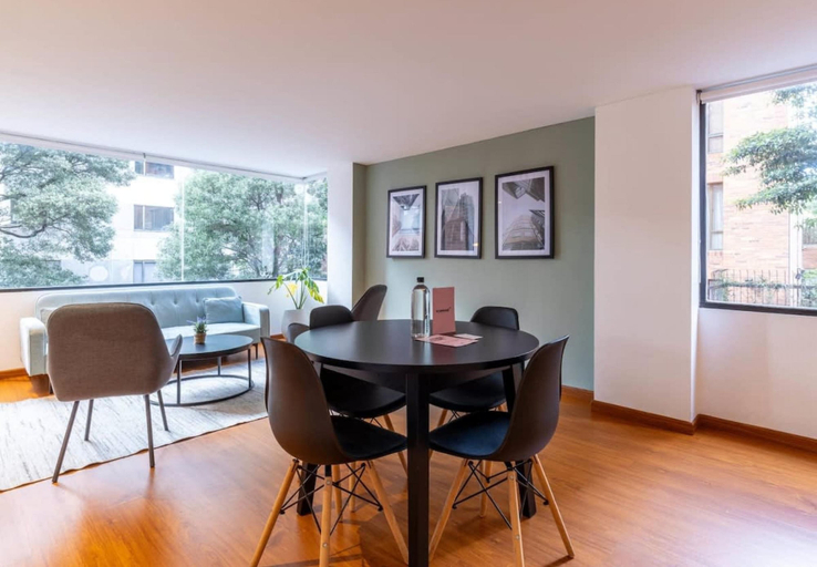 Room 2, w Homey 2BR in Cabrera, Santafé de Bogotá