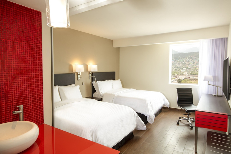 Bedroom 3, Fiesta Inn Express Monterrey Centro, Monterrey