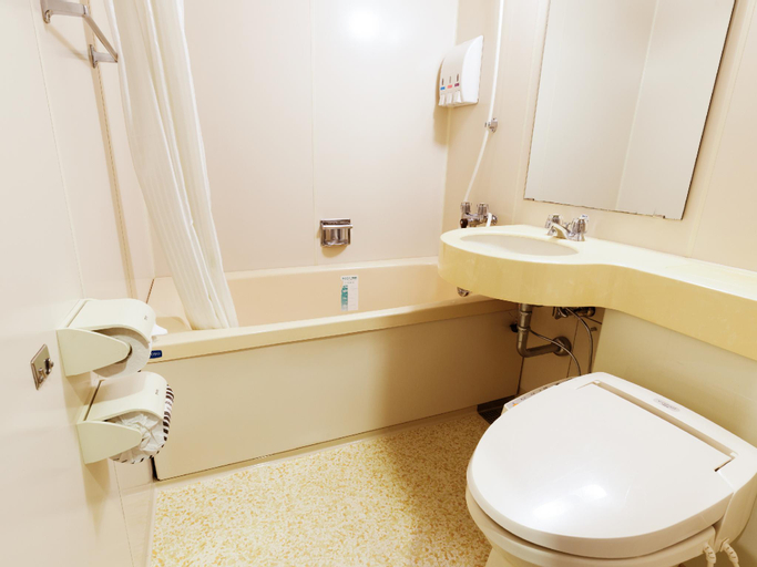 Bathroom 24