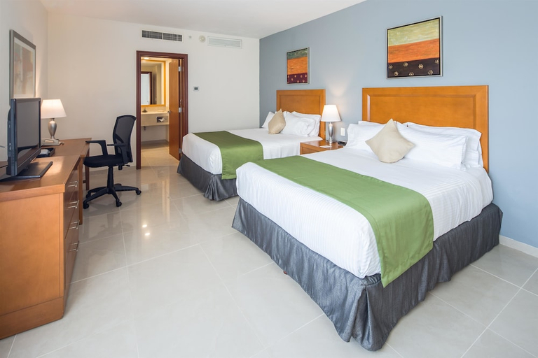 Bedroom 3, Wyndham Garden Playa Del Carmen, Cozumel