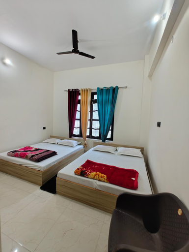 Bedroom 2, Abhishek Guest House, Chamoli