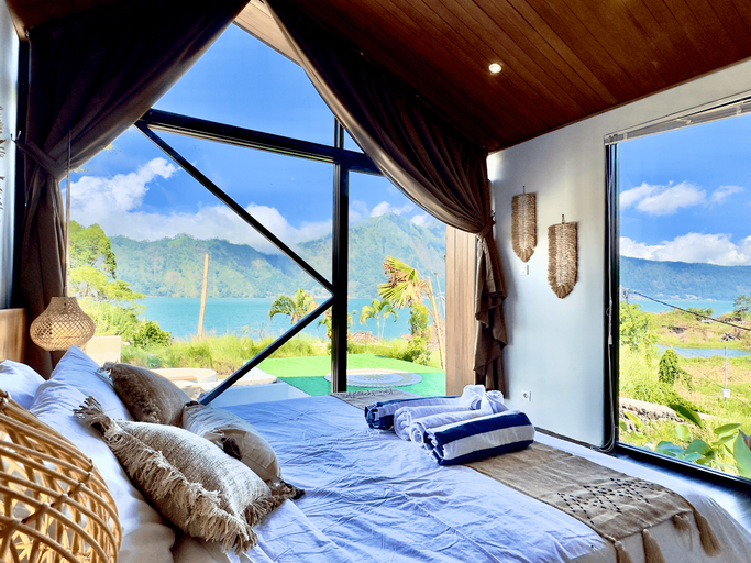 Bedroom 2, Skylake Villa with Lake and Mount View, Bangli