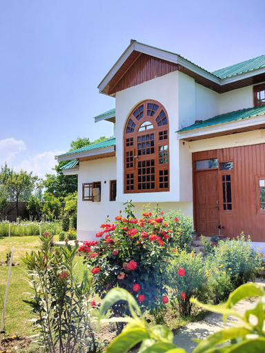 Others 5, The Bilt farmhouse, Baramulla