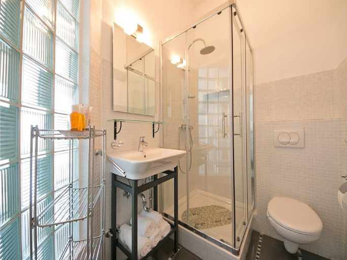 Bathroom 4, Apartments & Room Vesna, Brela