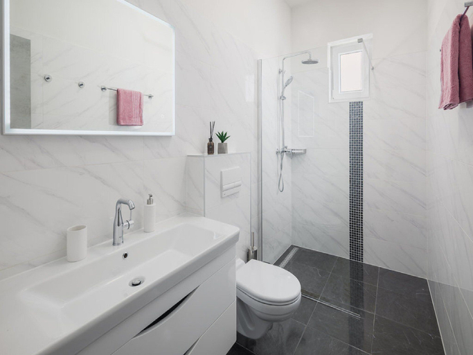 Bathroom 3, Villa Tomicich, Raša