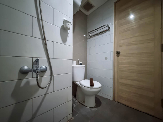 Bathroom 4