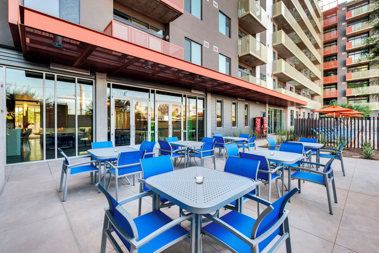 Food & Drinks 4, Roosevelt Point, Maricopa