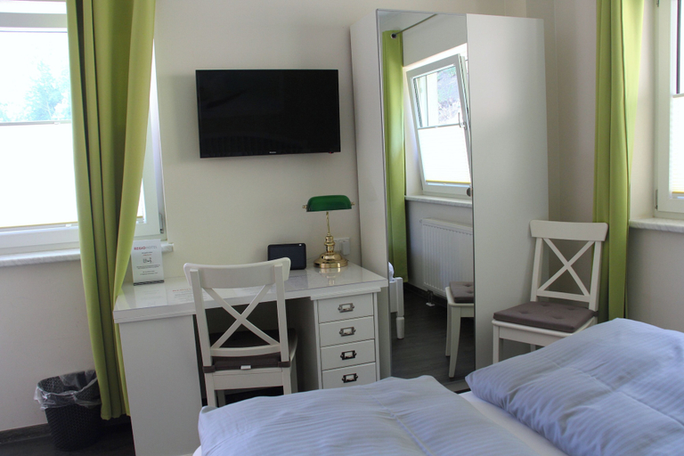 Bedroom 3, REGIOHOTEL Schanzenhaus Wernigerode, Harz