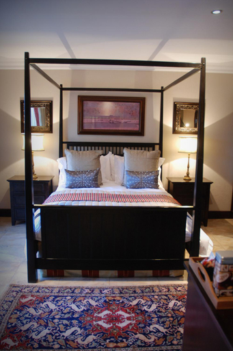 Bedroom 2, Kathuhari Guesthouse, John Taolo Gaetsewe