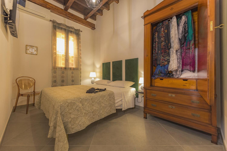 Others 2, AMUNI' Apartments, Palermo