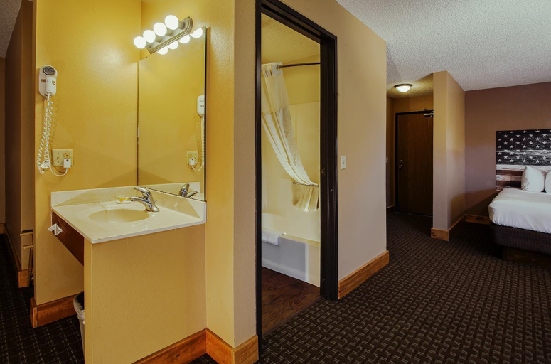 Bathroom 3, Natura Treescape Resort, Sauk