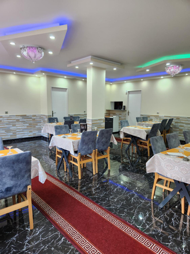 Food & Drinks 5, Hotel Harbonnieres, Somme