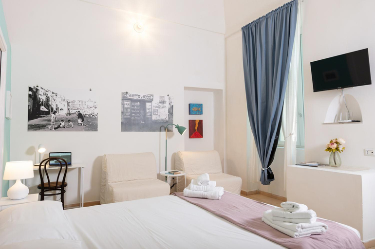 Others 5, Palazzo Attila - Gioia Apartments, Napoli