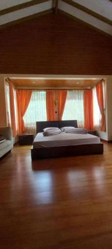 Vila Dinar Tulip Lembang, Bandung