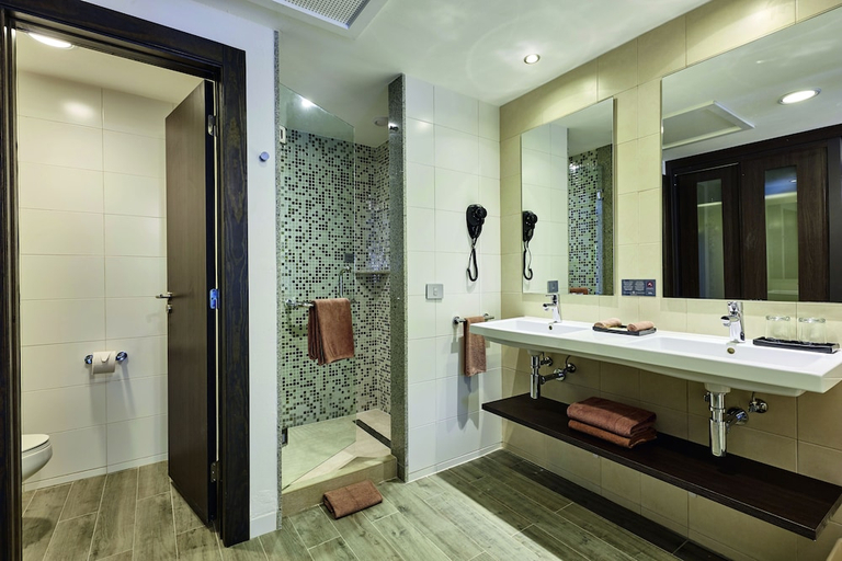 Bathroom 4, Hotel RIU Tequila All Inclusive, Cozumel