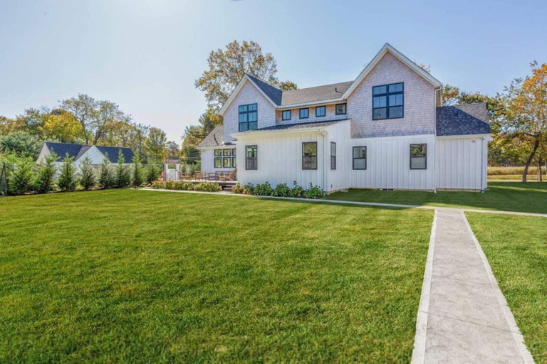 Exterior & Views 2, Sandpoint by Rove Travel Modern 5BR w Pool, Suffolk