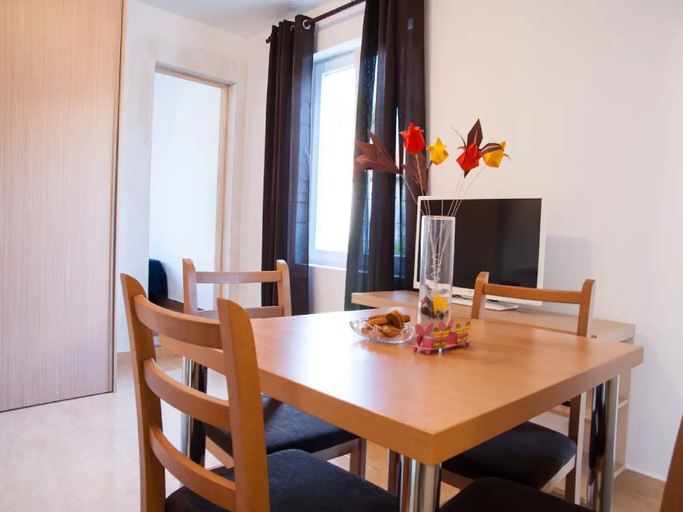 Others 5, Apartments Paula, Tisno