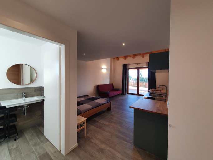 Others 5, Agriturismo Budin, Trieste