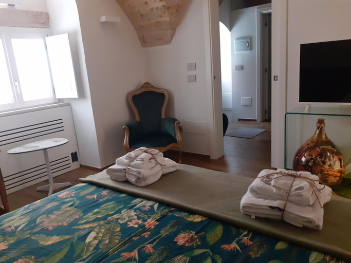 Others 3, MATTEI LUXURY B&B, Bari