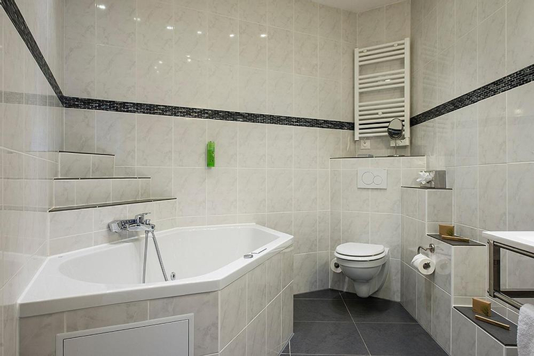 Bathroom 5